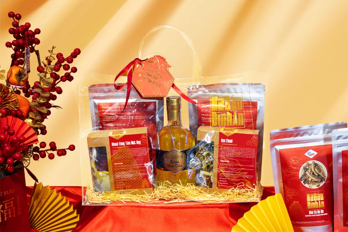 Set quà tết “Mã Đáo Bình An dạng túi” - Quà gọn, trao trọn tâm ý